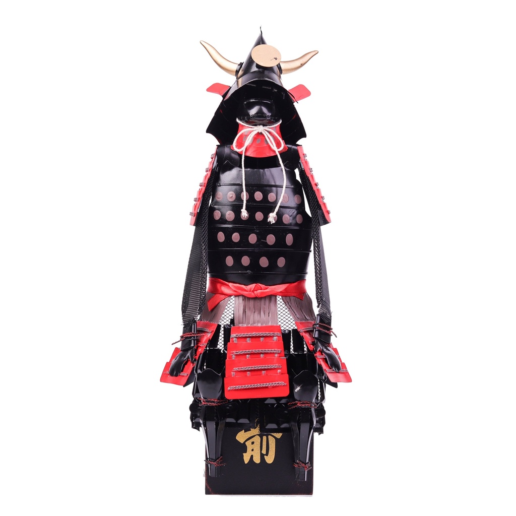 ตุ๊กตานักรบญี่ปุ่นเกราะดำ